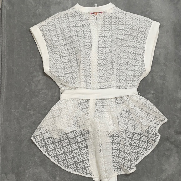 NWOT Asymmetric Sheer White Blouse - Picture 6 of 6